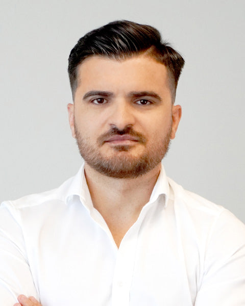 Nikos Celaj Verkäufer bei elvinci